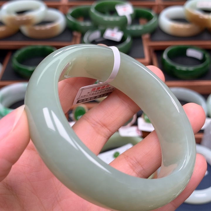 和田玉手镯未镶嵌57