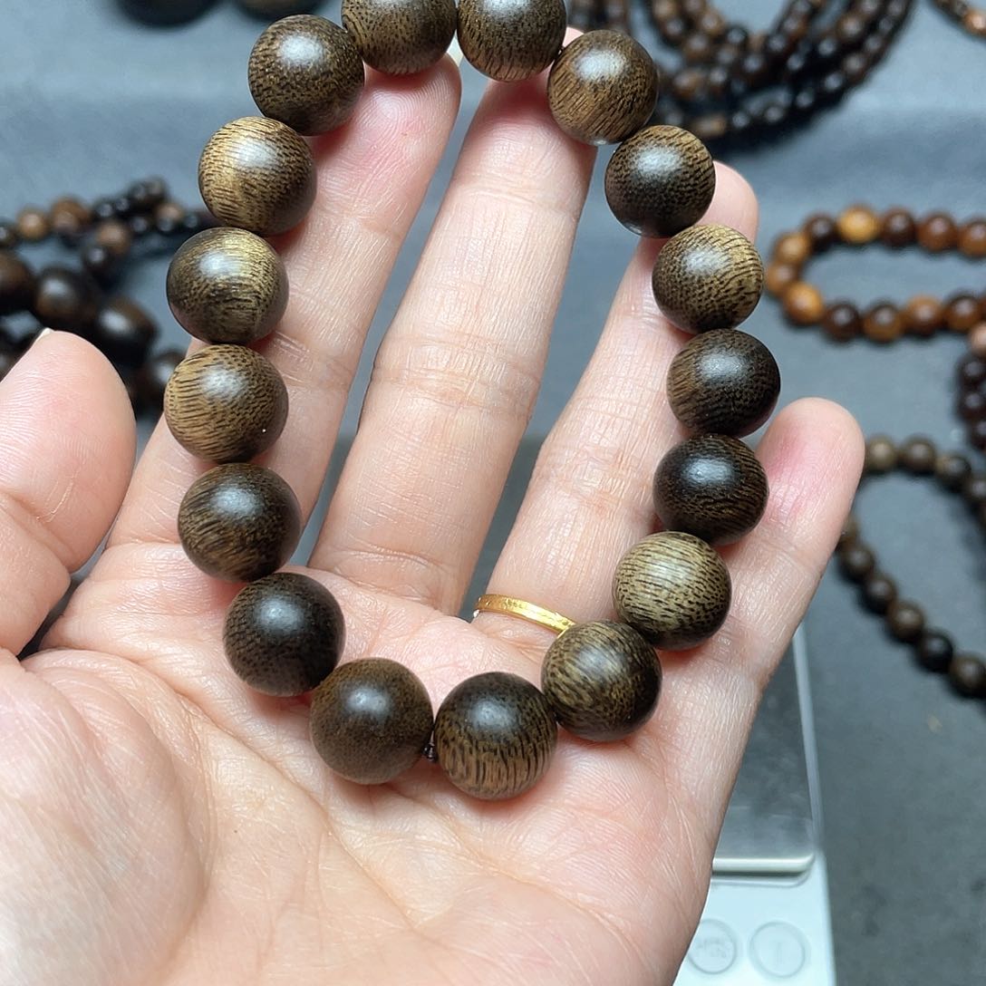 沉香手串芽庄白棋1.2