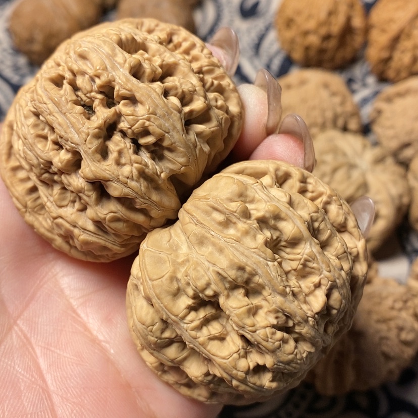 【闪购商品】文玩核桃吊坠用****！粗筋。花