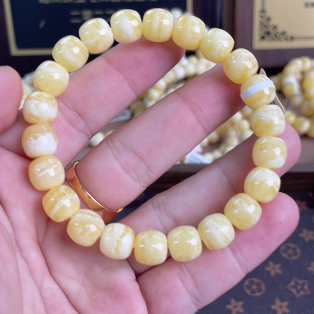 蜜蜡裸石未镶嵌573000000