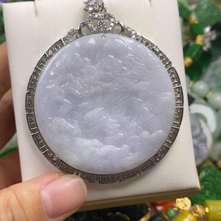 翡翠未镶嵌吊坠(赠链)