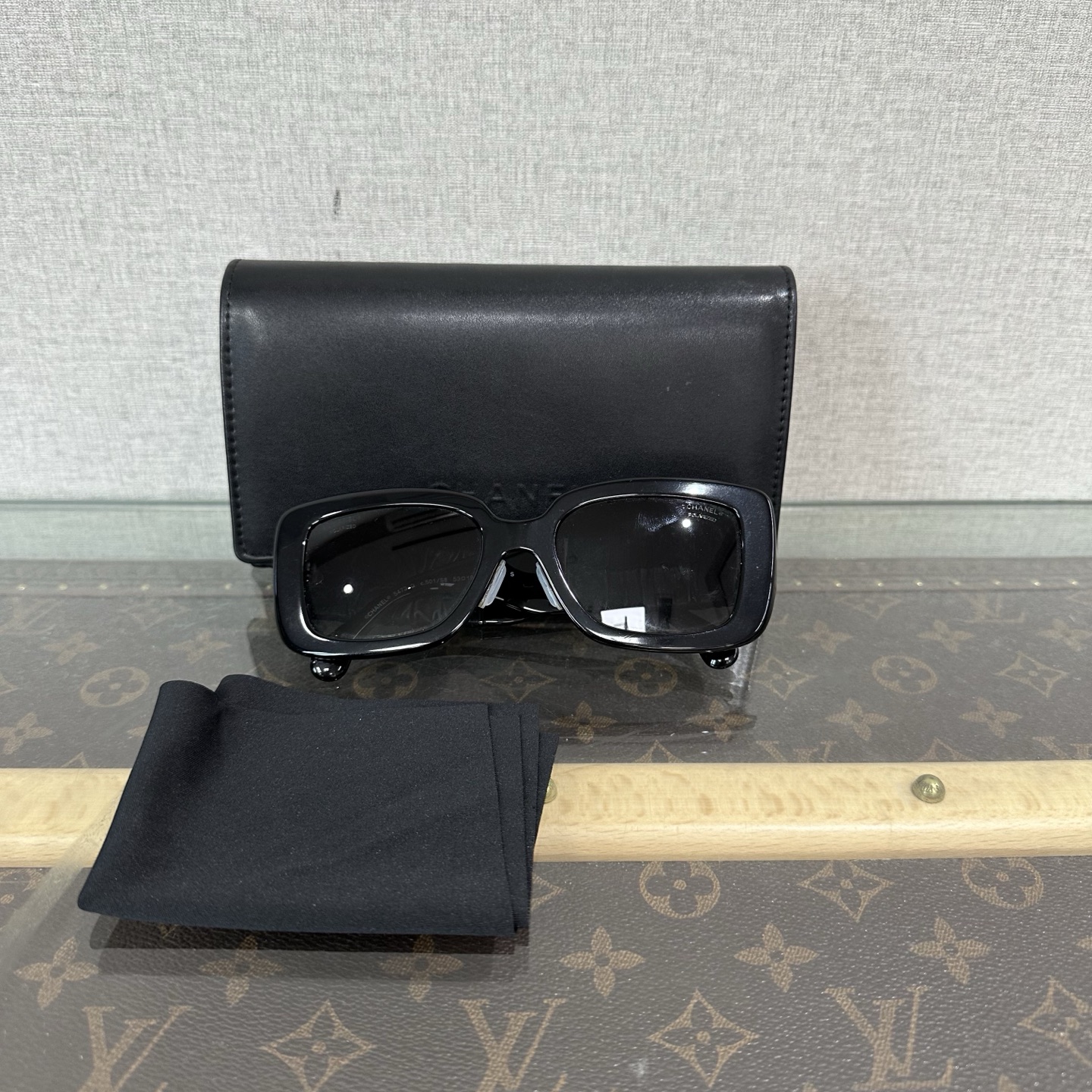 99新 Chanel/香奈儿 双C皮革 logo方形太阳眼镜墨镜 07423