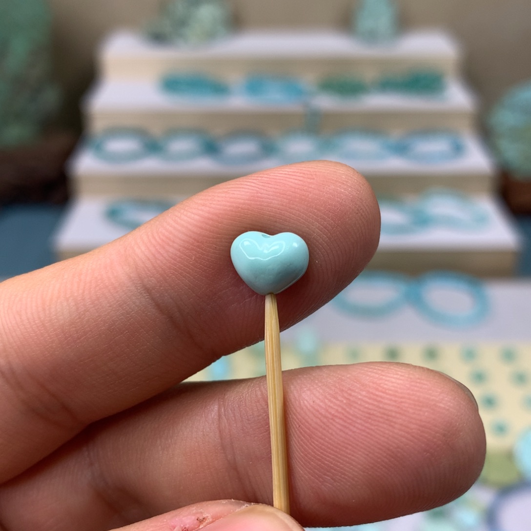 绿松石配饰未镶嵌