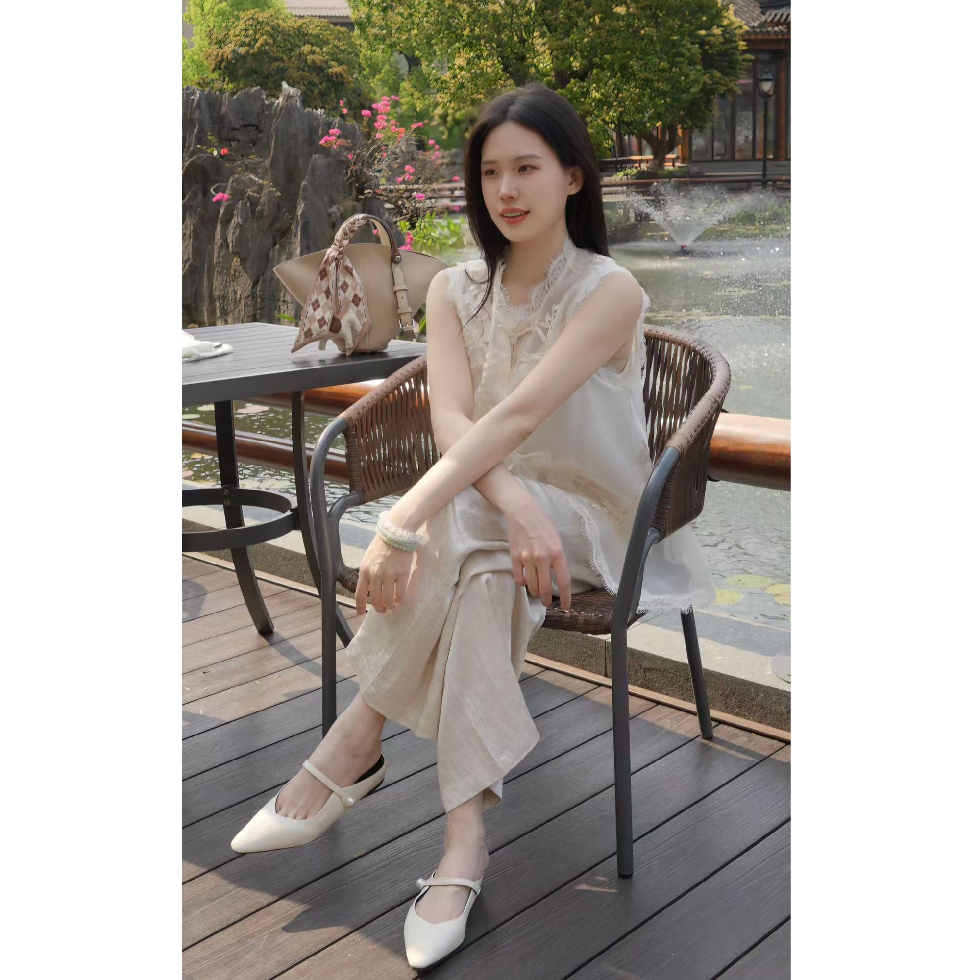 ROMANCE 东方栀白 万针刺绣风琴边亚麻春夏休闲阔腿裤