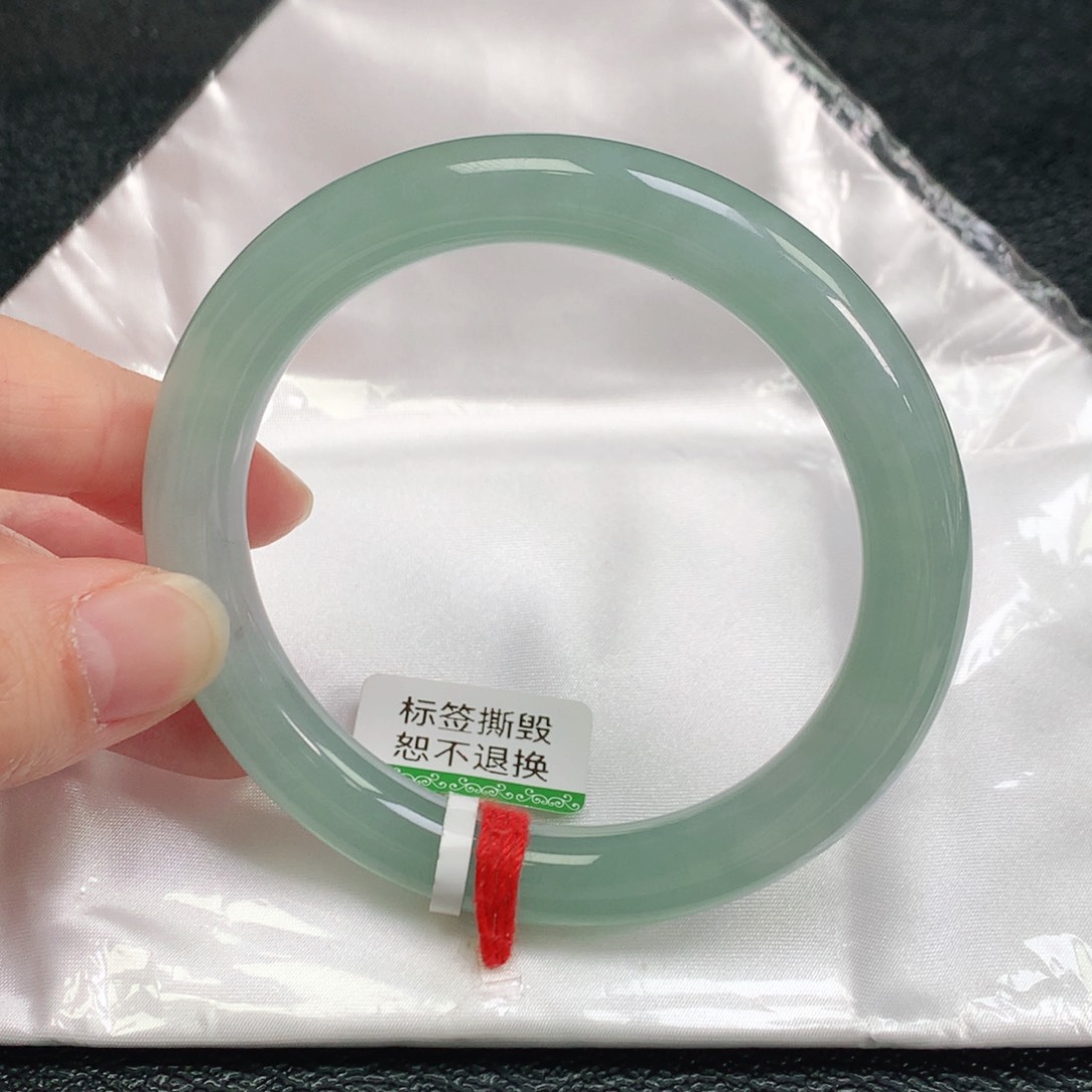 翡翠手镯未镶嵌59圆