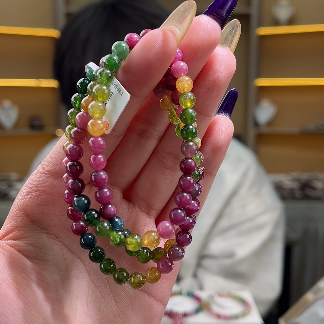 碧玺碧玺6mm（多样性发一件未镶嵌