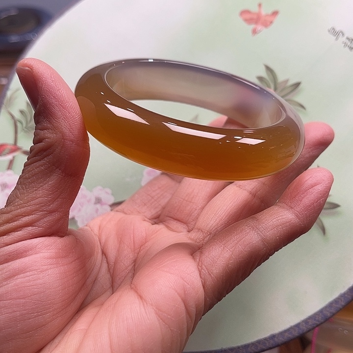 今***哈玛瑙/玉髓未镶嵌手镯