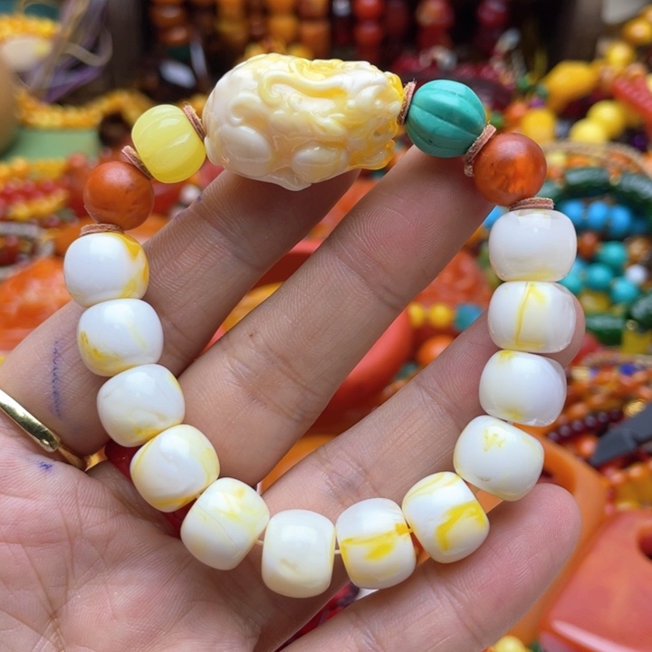 树脂制品54号白色貔貅手串