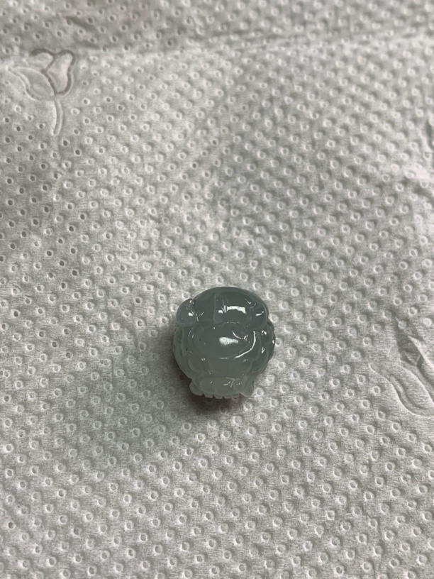 玉如军意翡翠珠宝