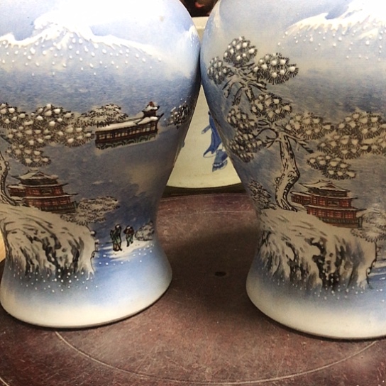 用***9瓷陶瓷的设计师是一个