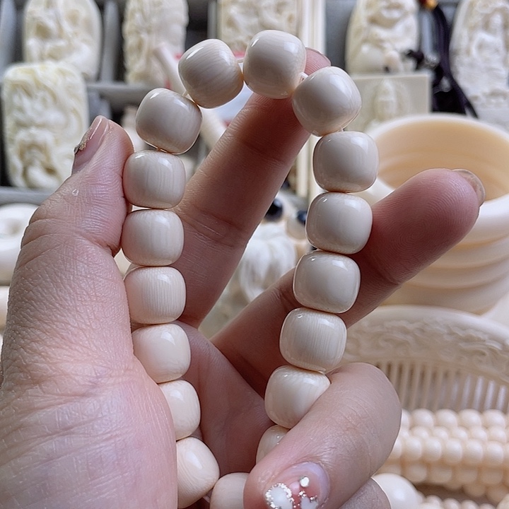 听***雨12老型单圈....手串