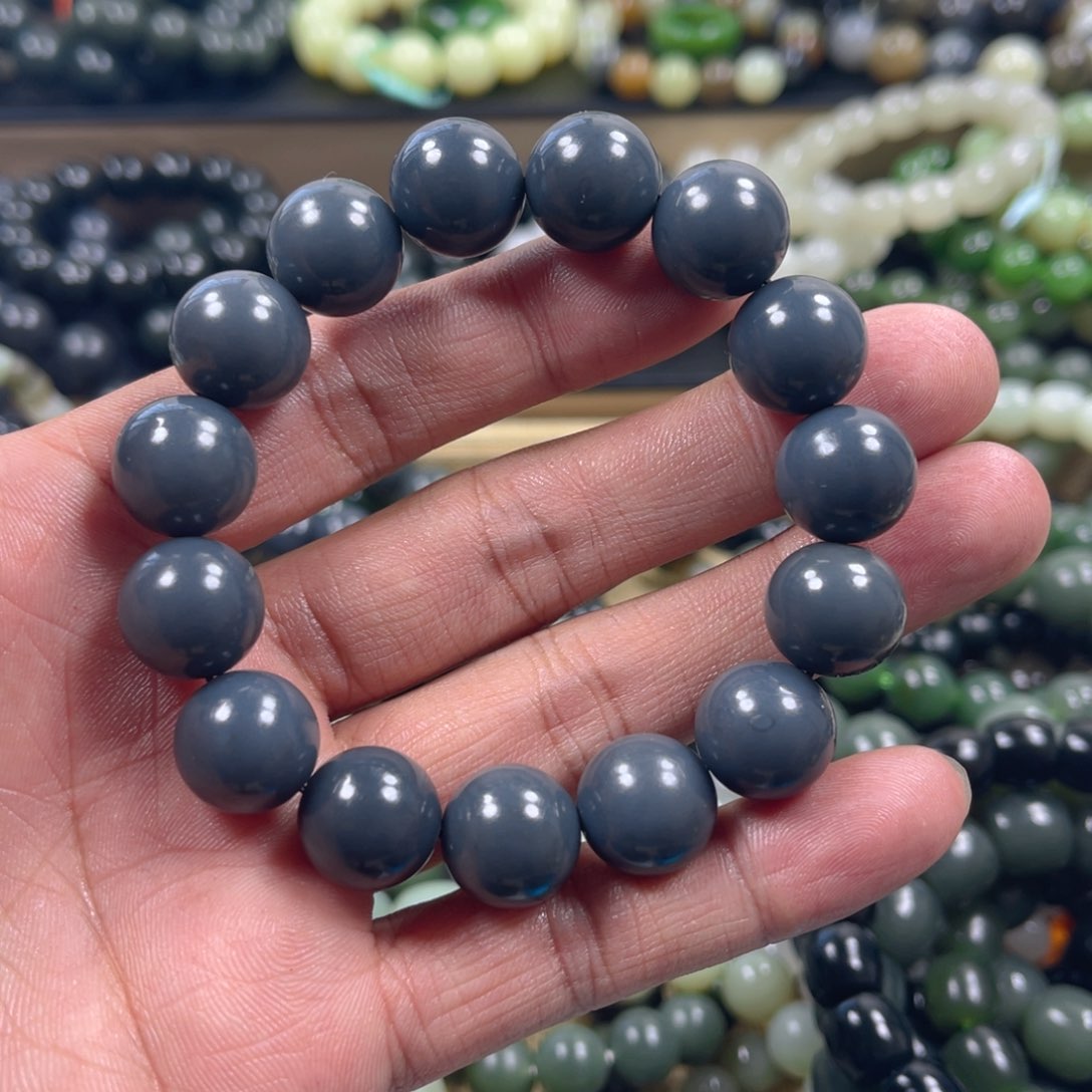 和田玉手串未镶嵌