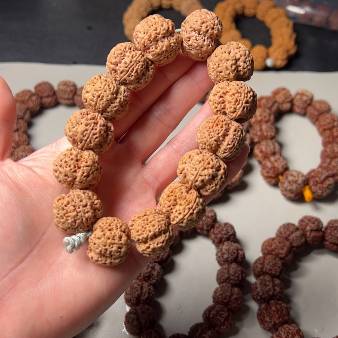 金刚菩提手串琳*富24尺寸古龙梅花超头货定制