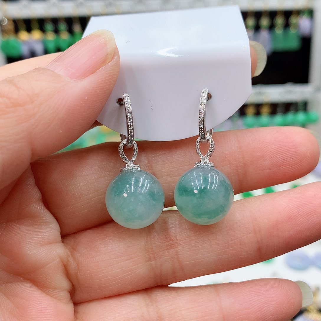 翡翠耳饰18K金镶嵌的