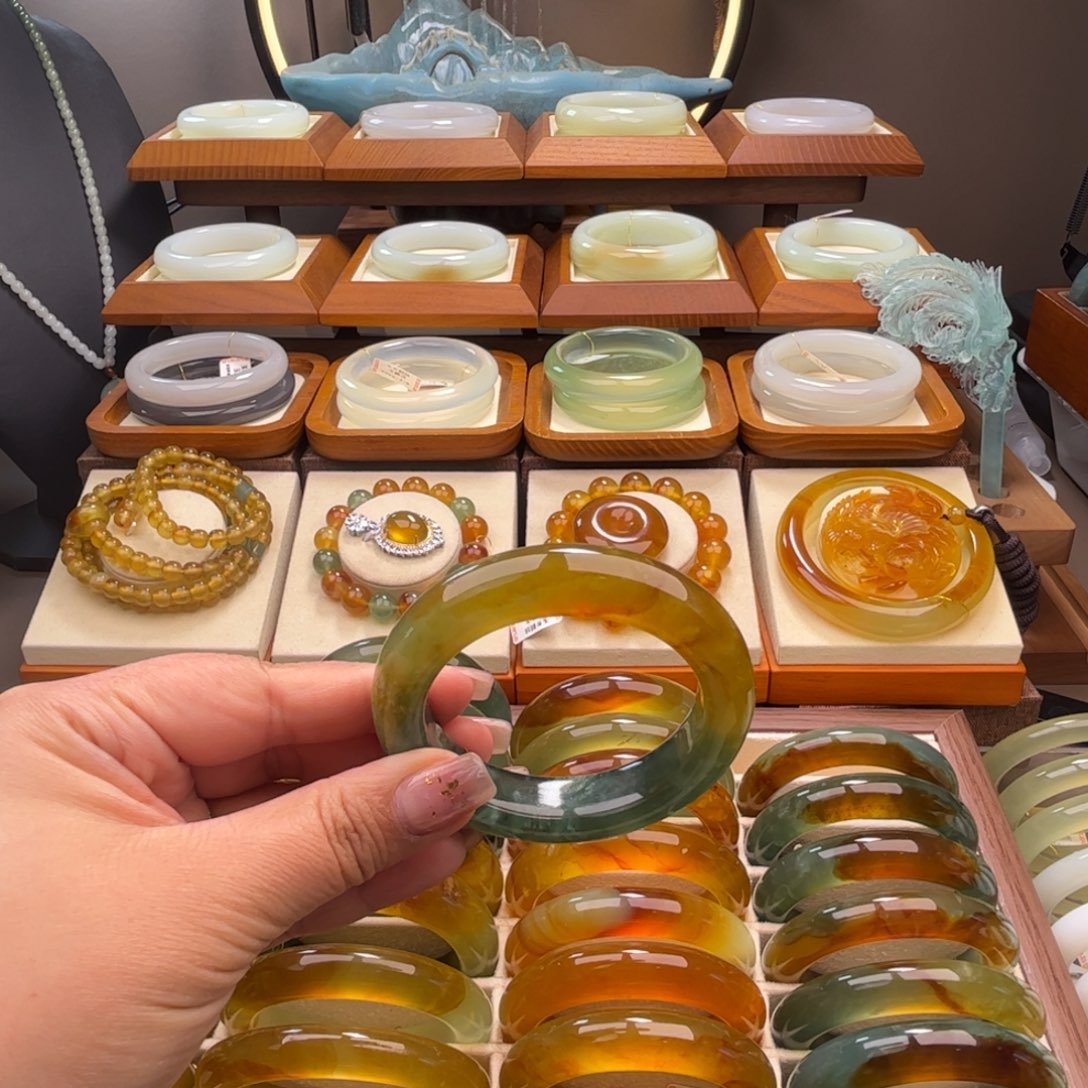 蛇纹石玉未镶嵌55-56