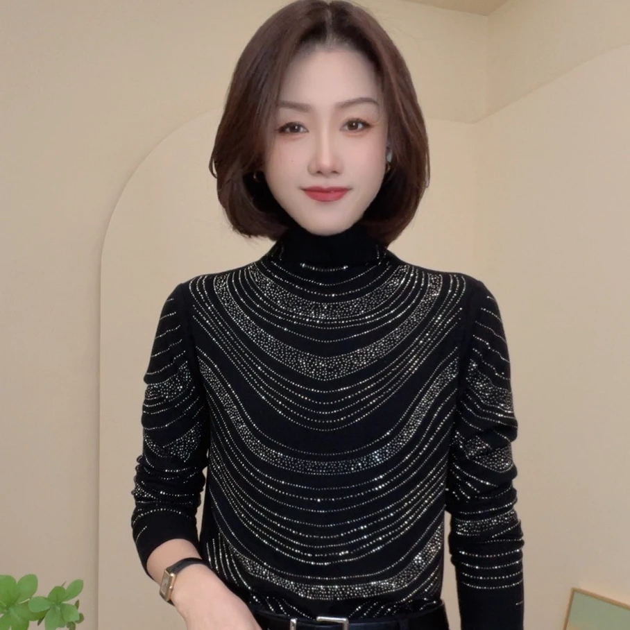 冬季新款烫钻显瘦洋气时尚百搭半高领长袖女士上衣简约修身打底衫