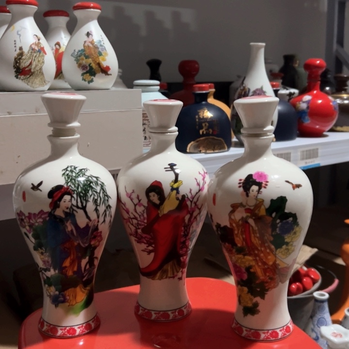 瓷丛*1斤三大美女酒瓶