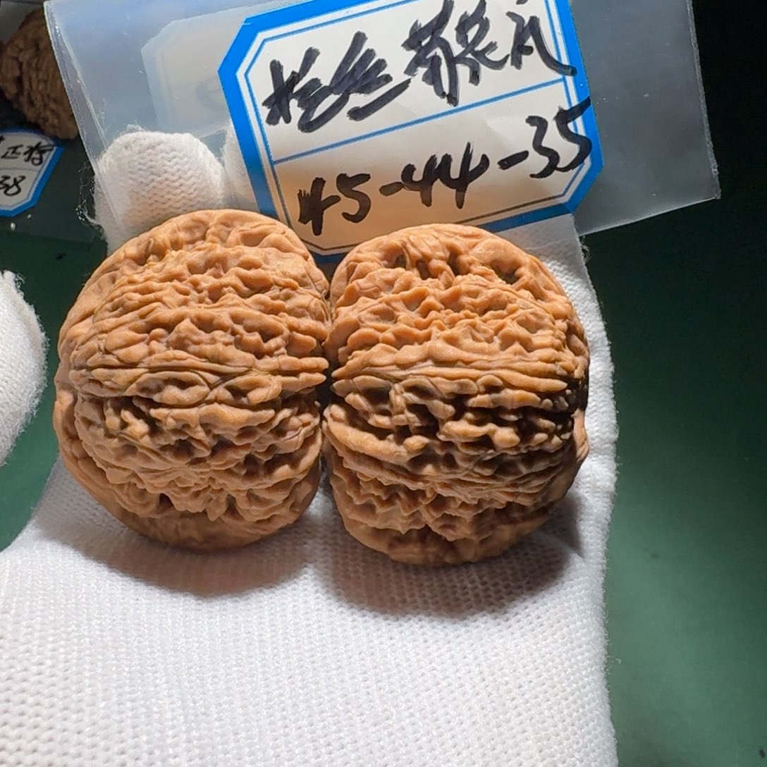 吊坠文玩核桃2503粗棱南疆