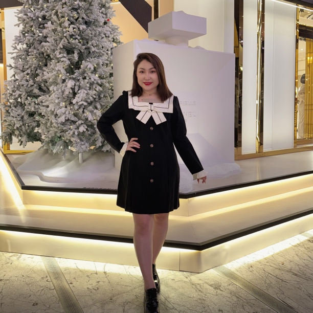 网红大码mm显瘦气质遮肚法式名媛女装新款时尚方领减龄连衣裙