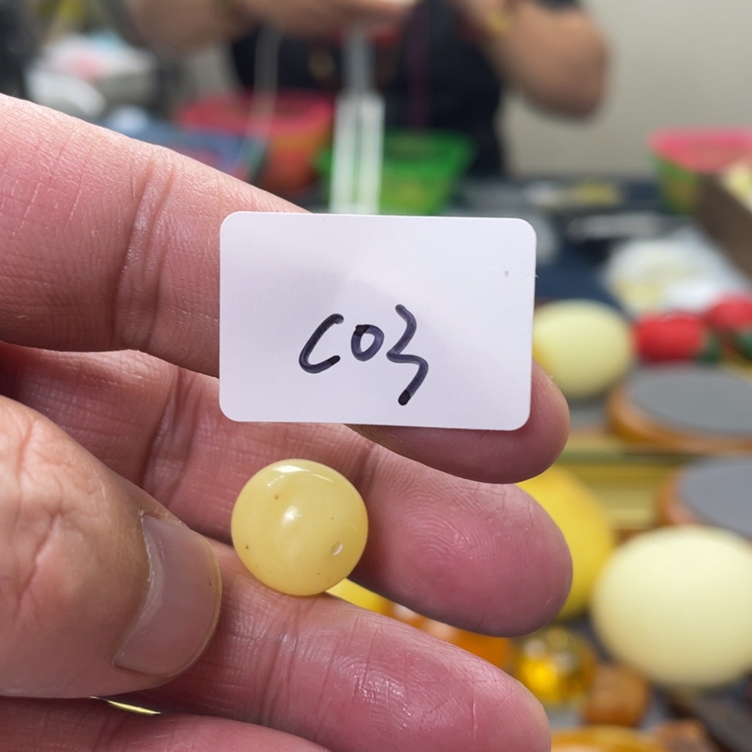 手链琥珀未镶嵌多样性发，发其中一件