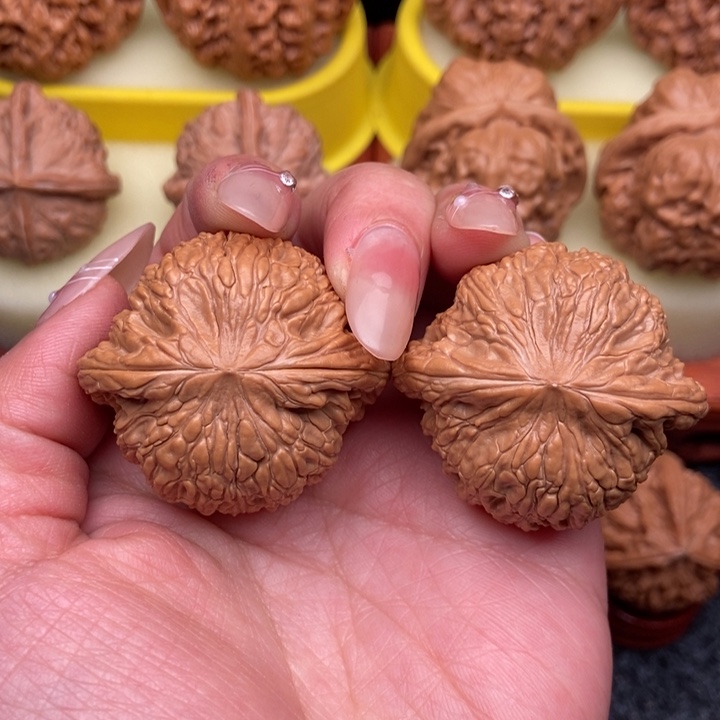 文玩核桃吊坠w**e41泥鳅背