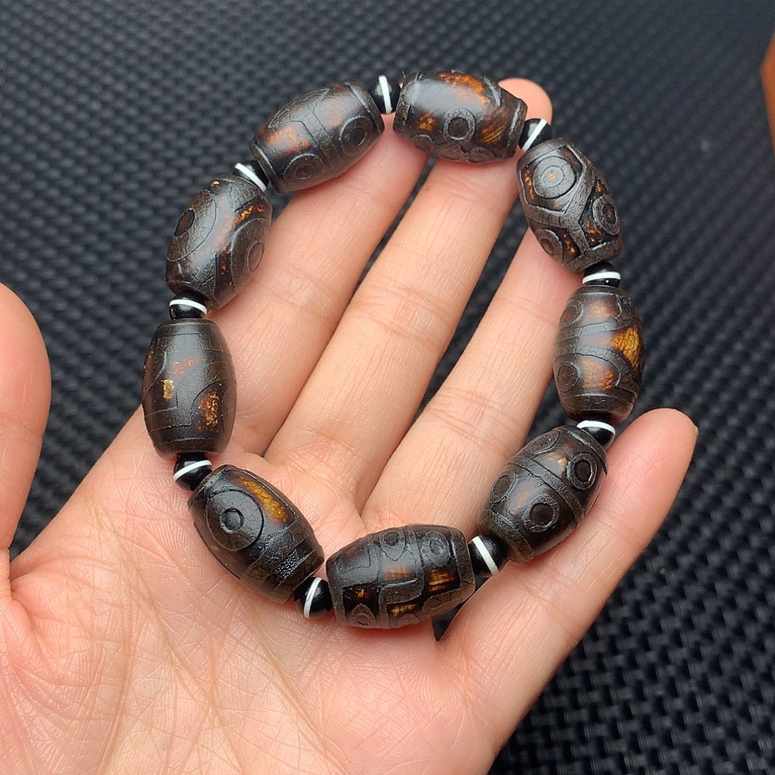 痴***岑玛瑙/玉髓未镶嵌手链