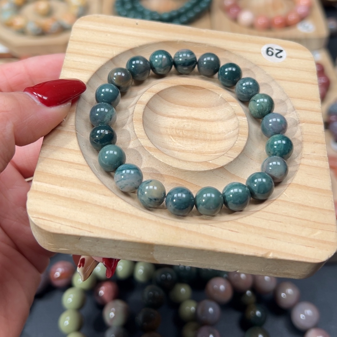 ****外石英质玉未镶嵌手链200