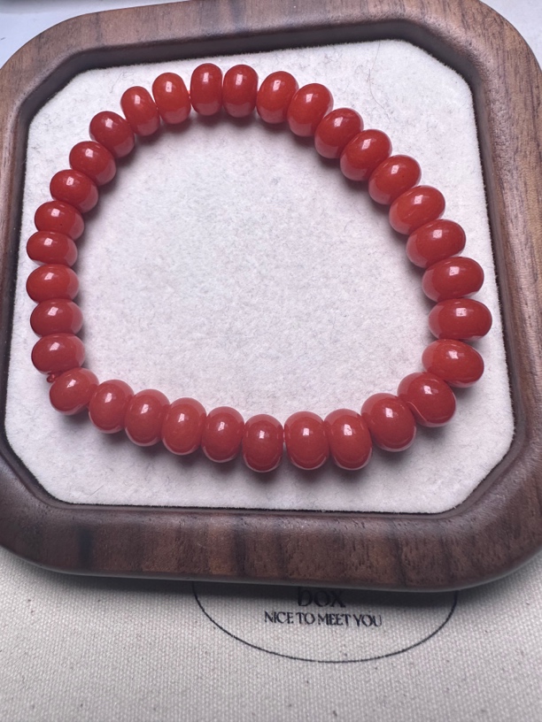 A 181  卡8柿子红算盘珠手串