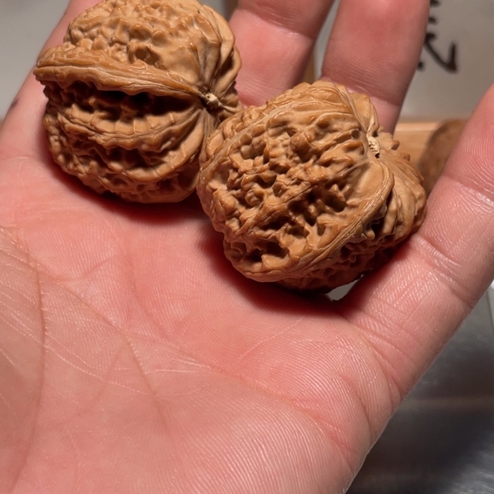 萌***六文玩核桃把件核桃