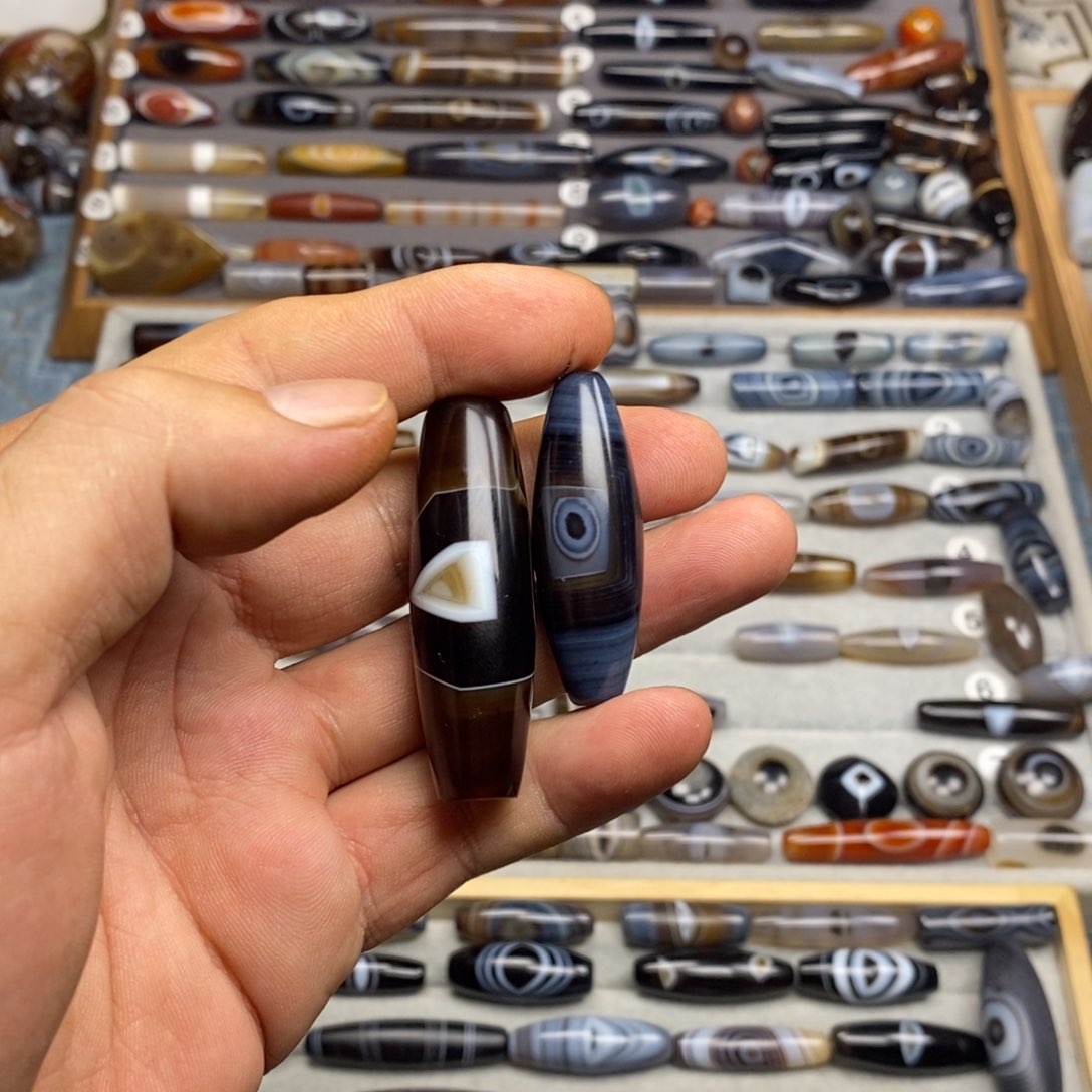 玛瑙/玉髓散珠天然缠丝玛瑙