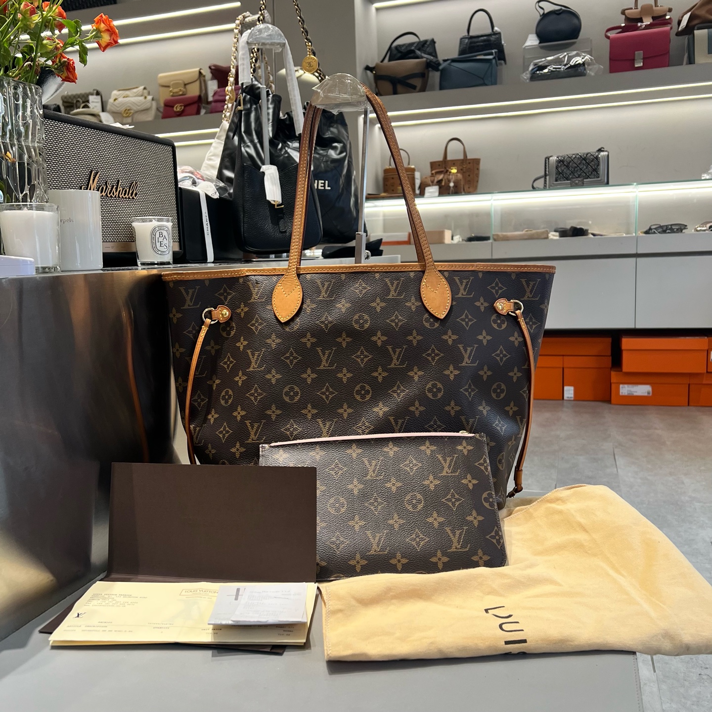 95新 LouisVuitton/路易威登 neverfull中号 奶茶色色内里 单肩包