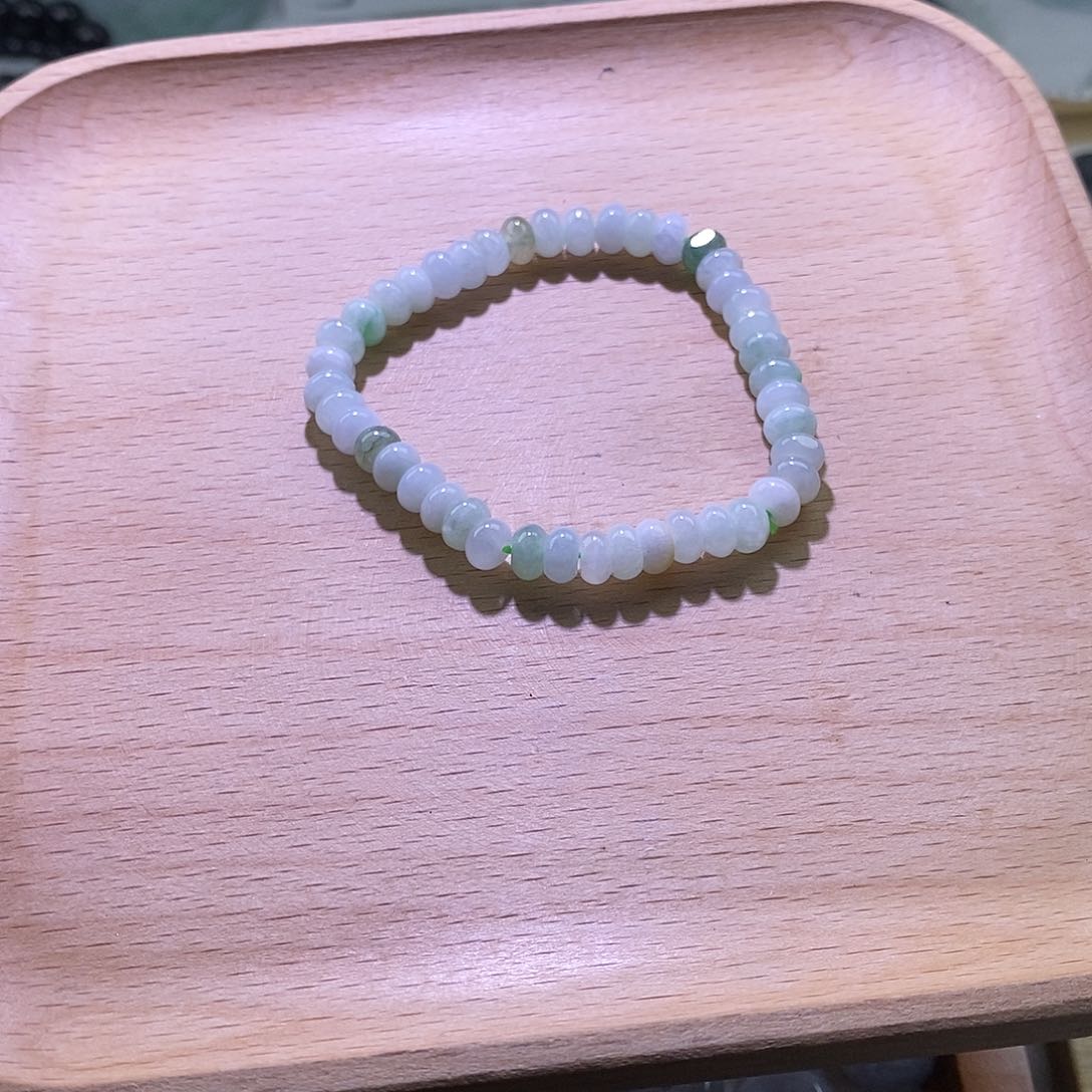 翡翠颈饰未镶嵌鼓珠手串