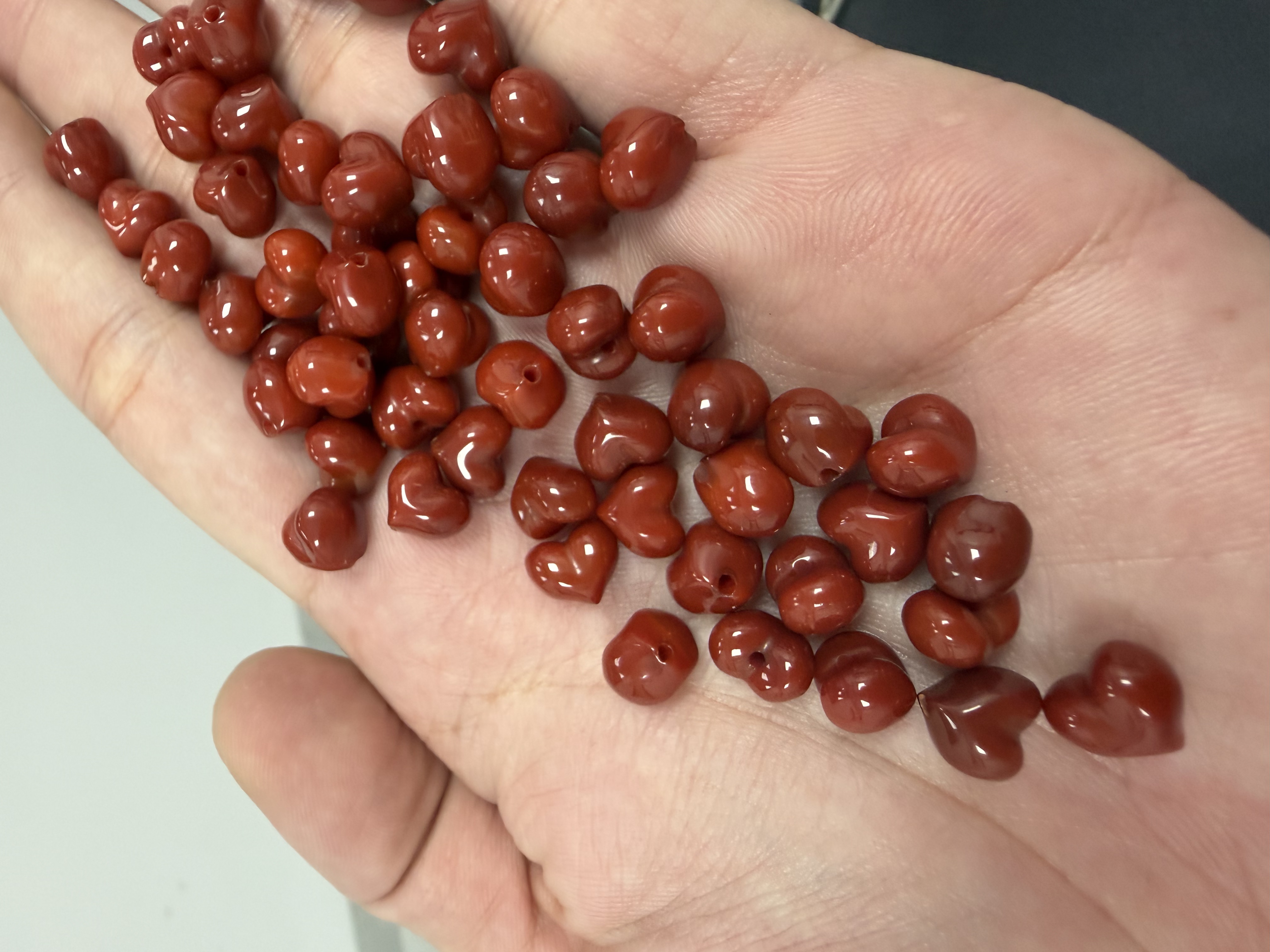 上下孔卡8*9mm屁桃两颗一组南红玛瑙瓦西料火焰纹单珠配饰