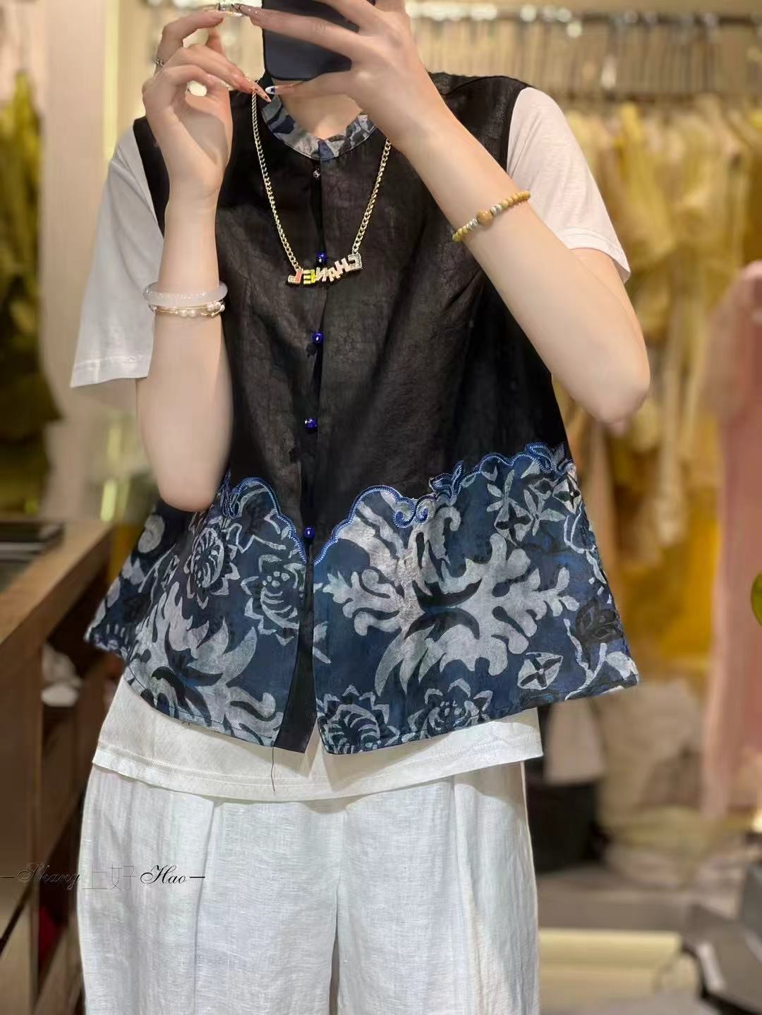 王姐专属-2025夏季新品圆领无袖拼接青花瓷背心上衣-【嗨-8063】