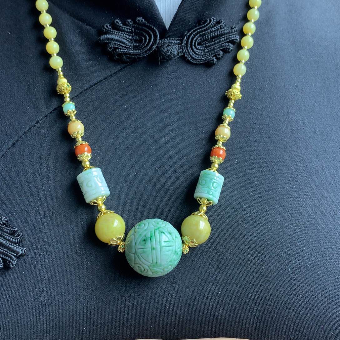 翡翠颈饰未镶嵌翡翠