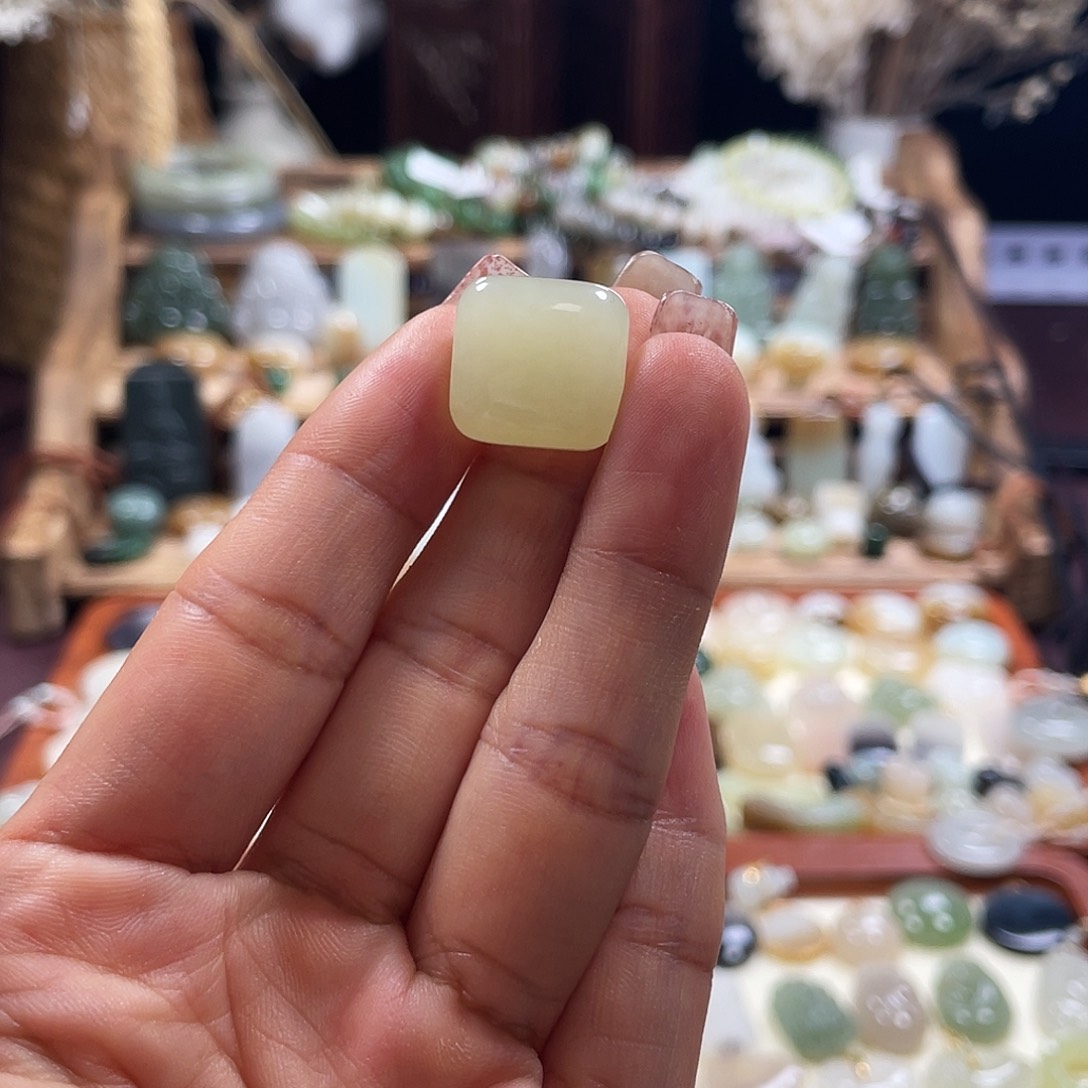 和田玉18K金镶嵌吊坠(不含链)