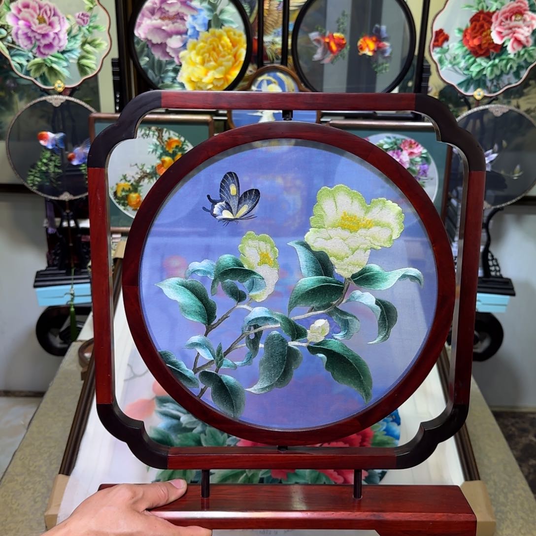 织绣刺绣工艺精湛异色