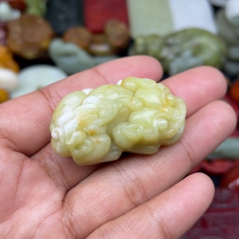 蛇纹石玉颈饰未镶嵌29