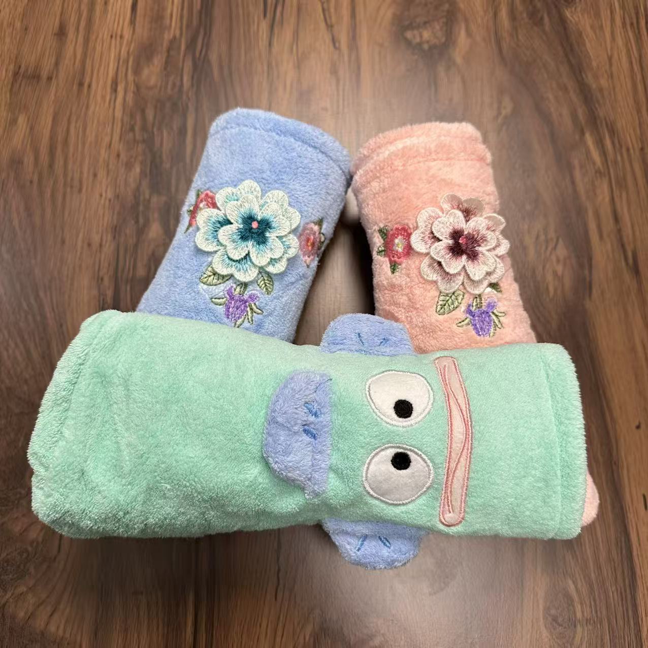 【Tuan Tuan】高端立体刺绣款珊瑚绒超吸水浴帽/三条装-颜色随机 