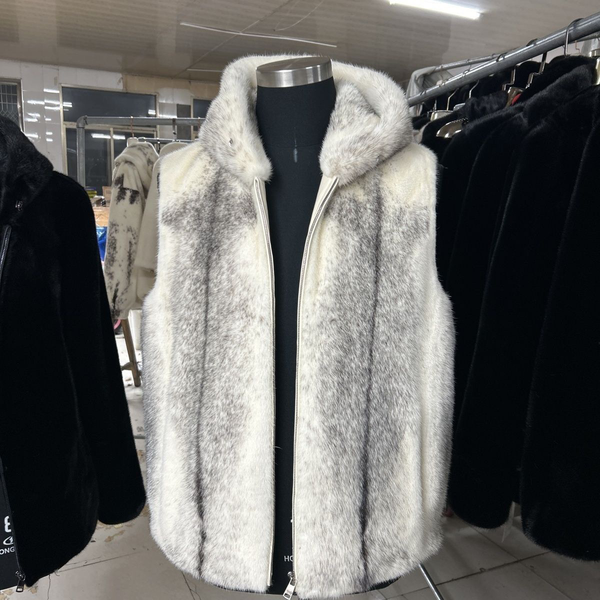 进口貂皮男士马甲