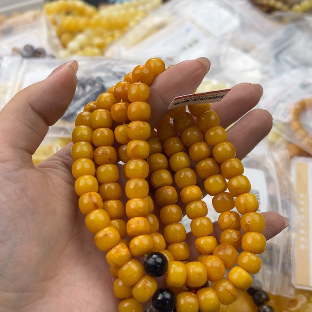 琥珀珠宝奇石未镶嵌