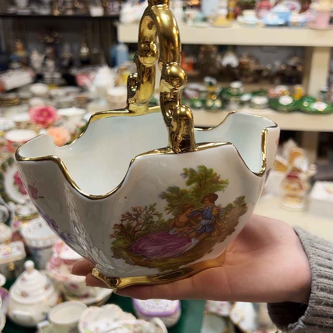 鹿与海陶瓷有限责任公司