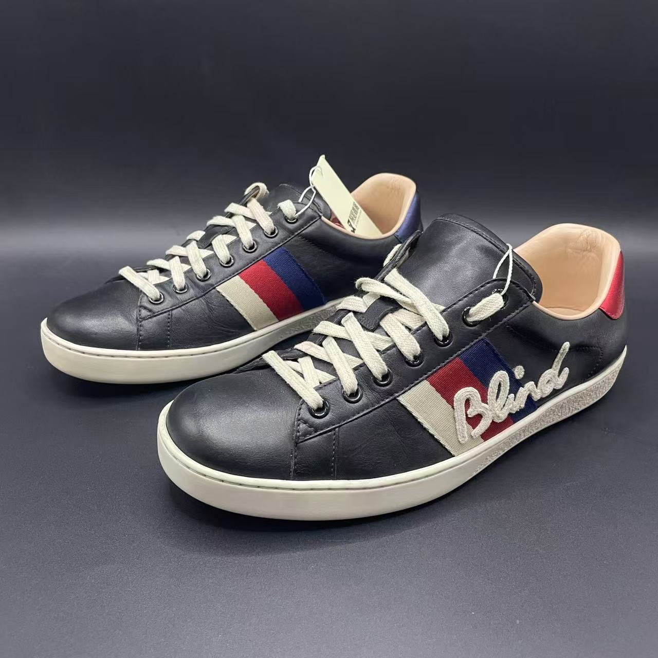 95新 GUCCI/古驰 【聚星好物】黑色字母休闲板鞋 41.5欧码 ca368t