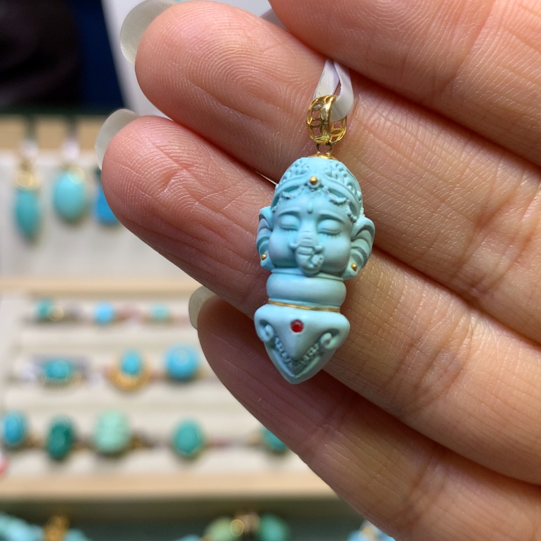 绿松石挂件18K金镶嵌