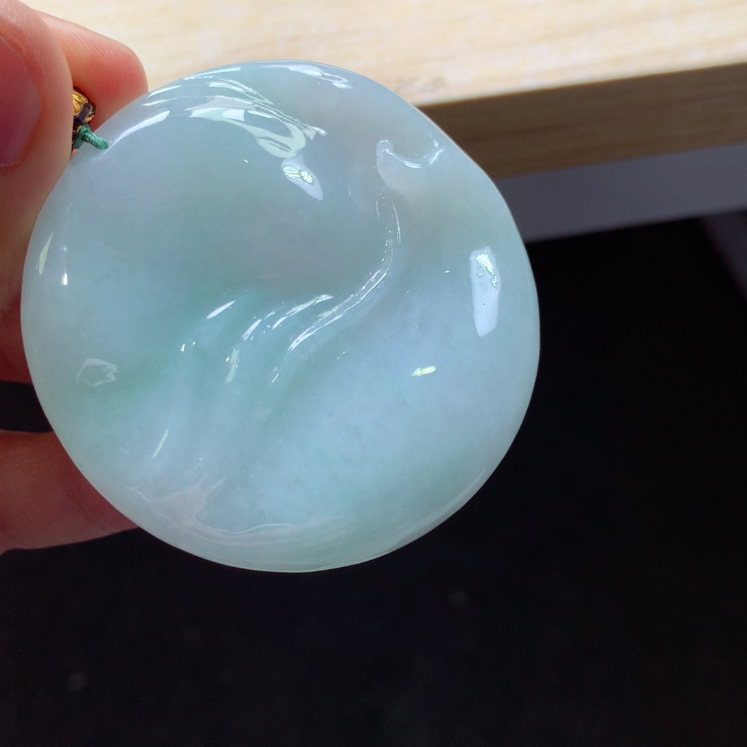 翡翠颈饰未镶嵌吊坠