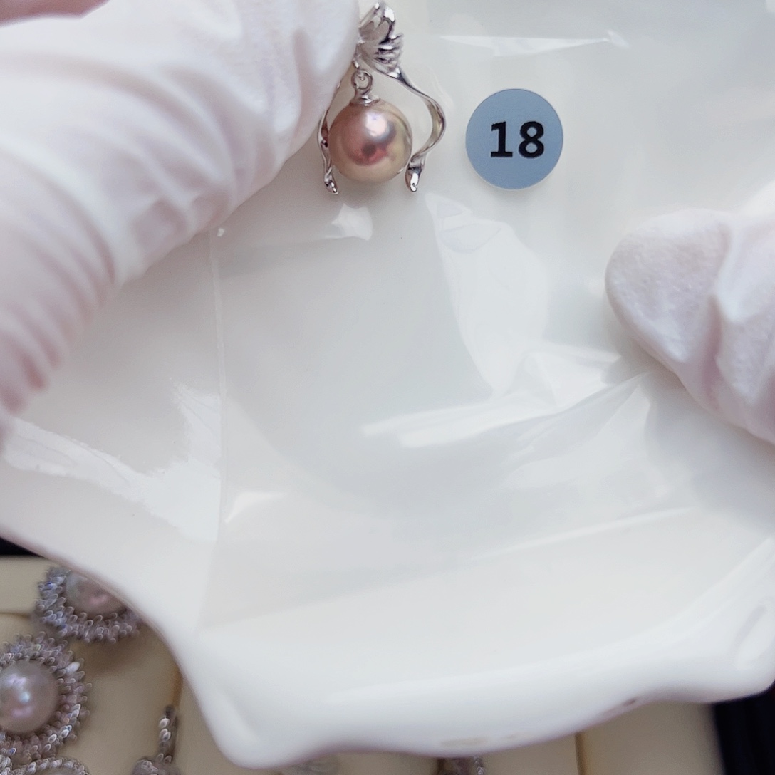 银S925镶嵌淡水珍珠耳饰