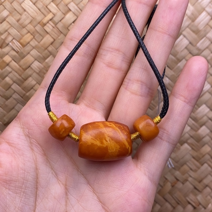 琥珀未镶嵌裸石蜜蜡M