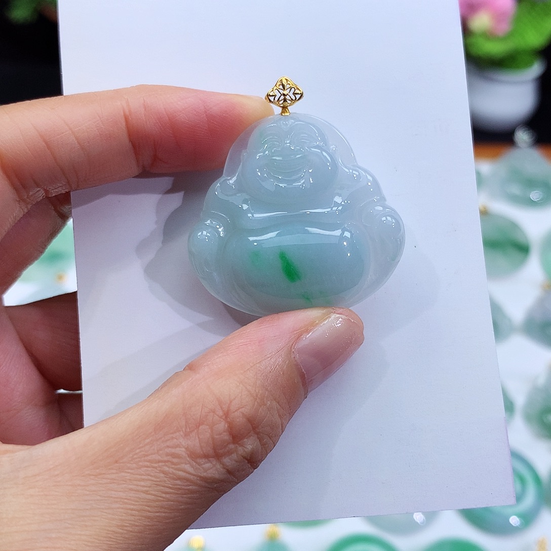 翡翠18K金镶嵌颈饰翡翠吊坠