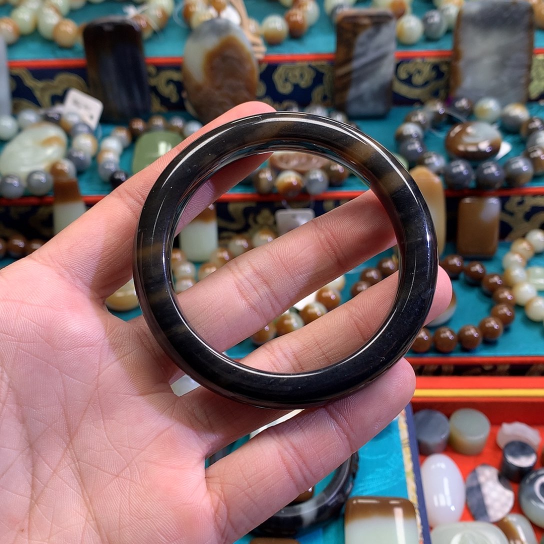 和田玉（糖玉）未镶嵌手链