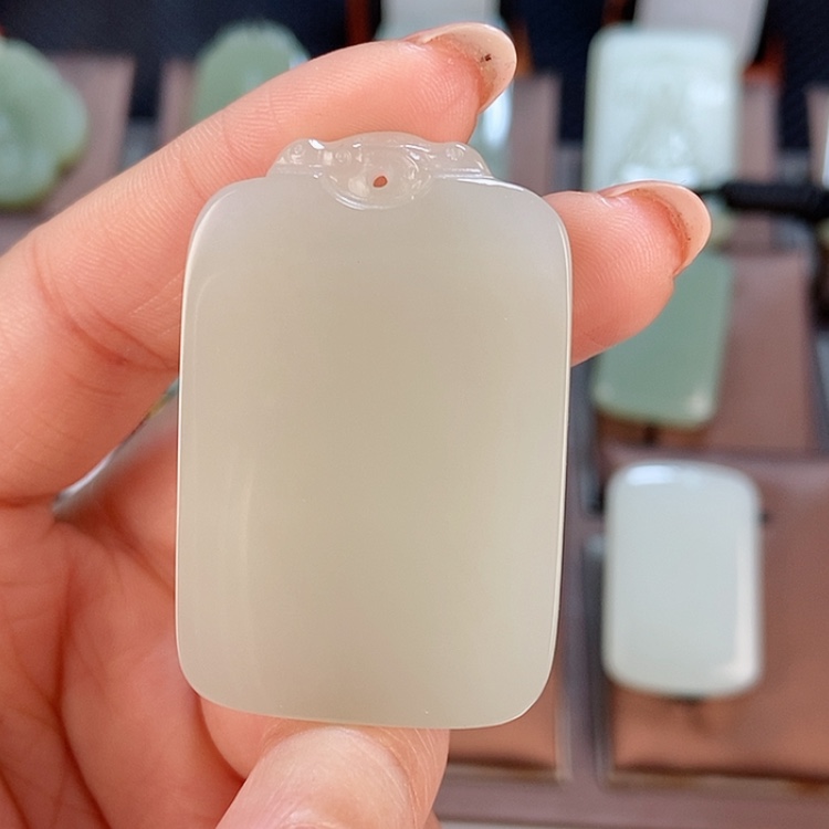 【闪购商品】和田玉未镶嵌颈饰